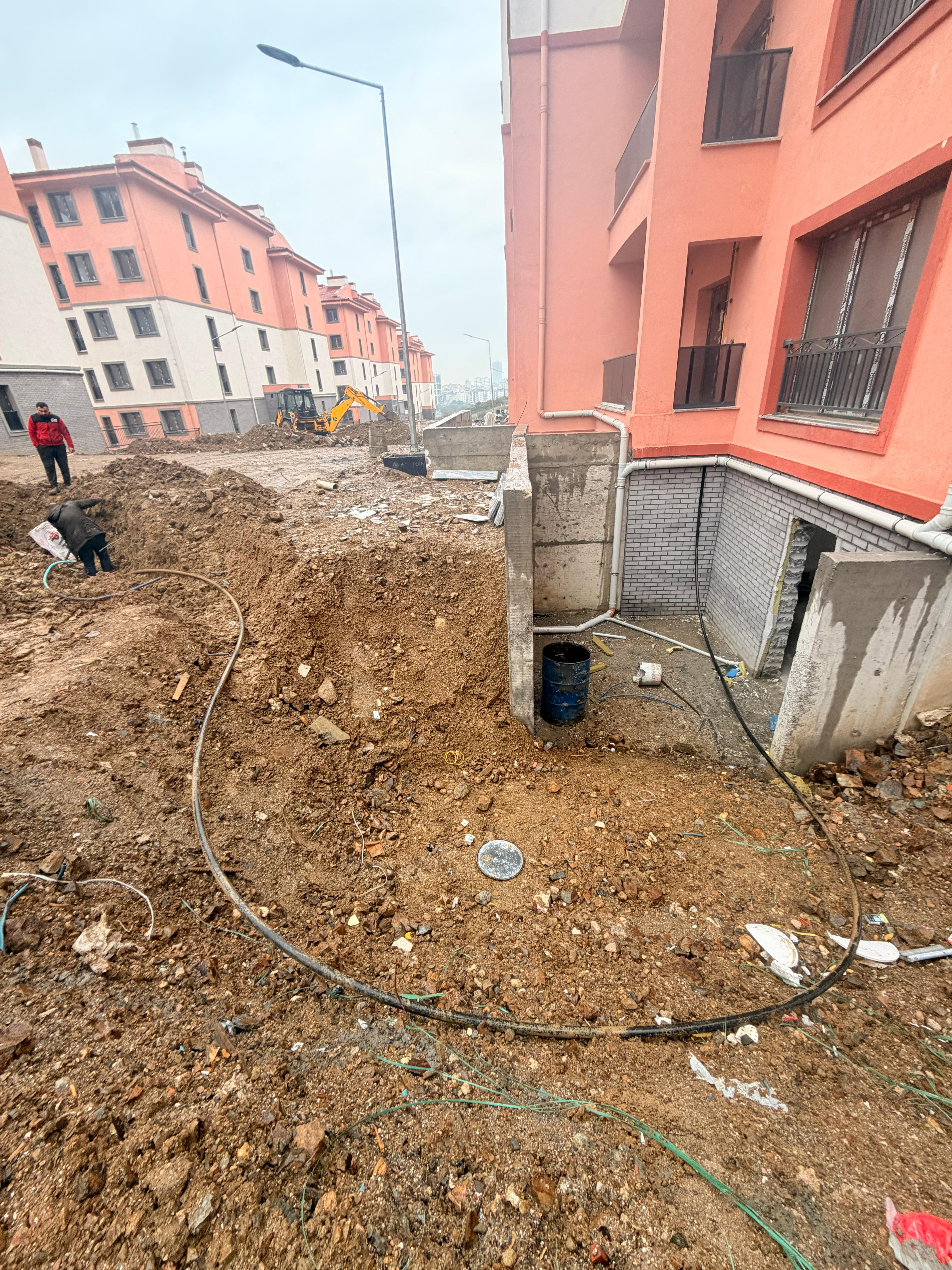 Kartal Soğanlı TOKİ — altyapı kazısı yakın çekim