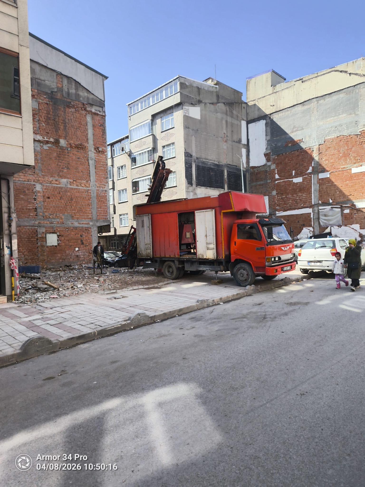 Sultangazi 95. Sokak devam eden proje şantiye görünümü