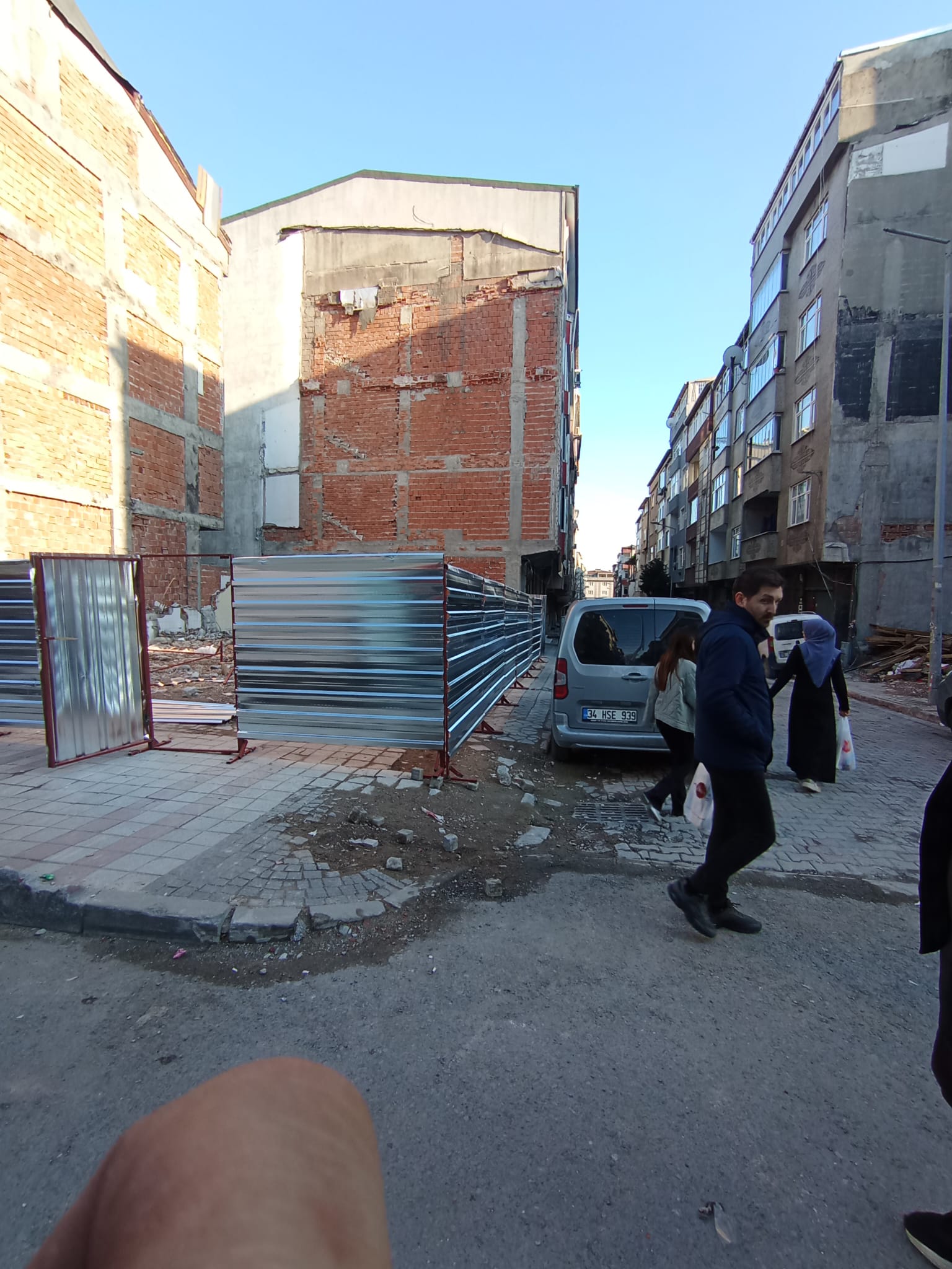 Sultangazi 95. Sokak devam eden proje cephe detayı